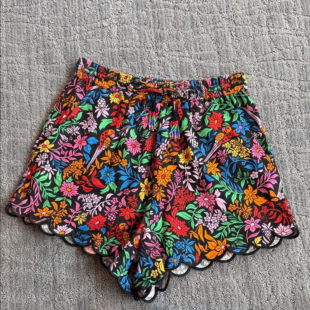 Farm RioColorful Floral Scallop Hem Women's Shorts